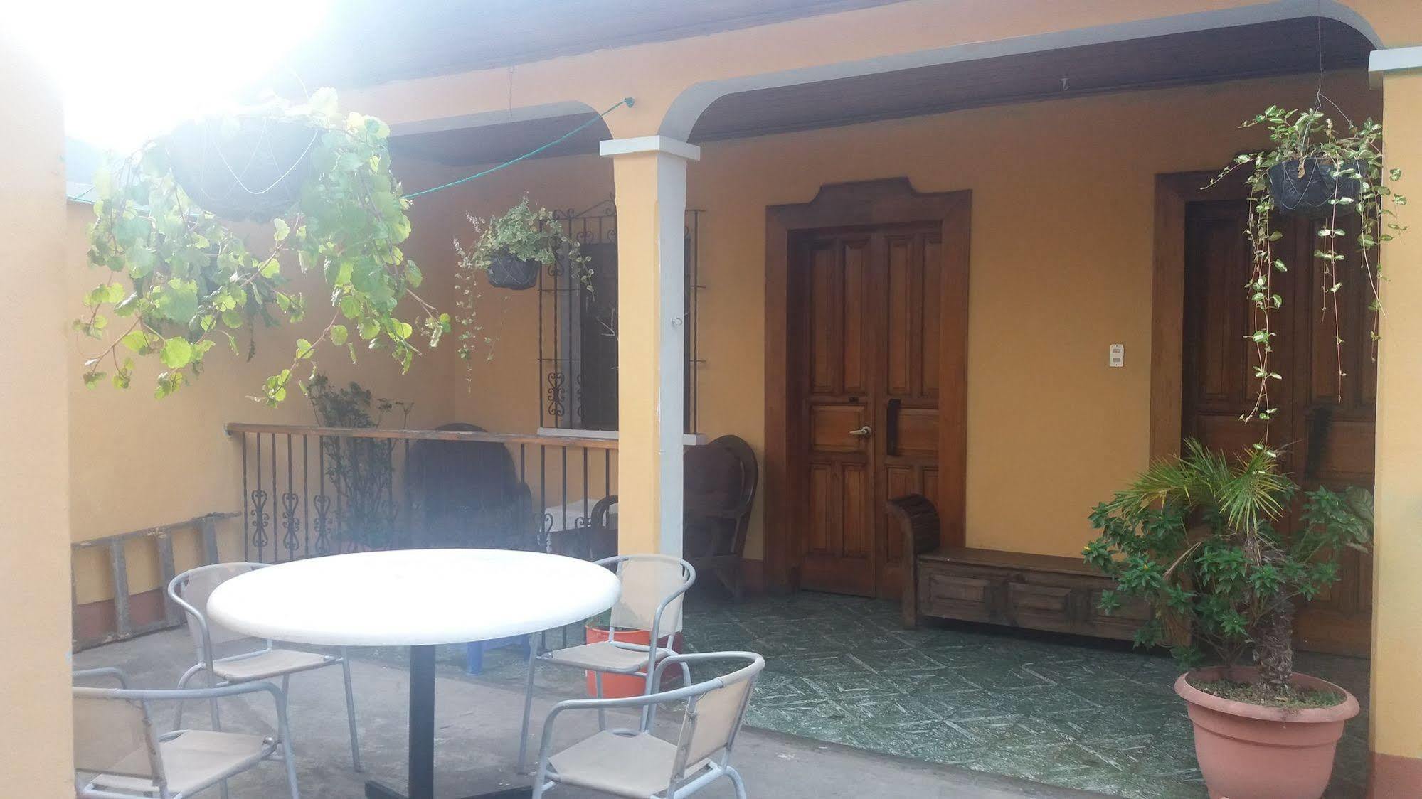 El Viajero 2*